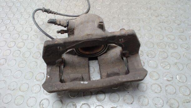 Foto: BREMSSATTEL VORN RECHTS ( TRW ) eines Mercedes-Benz B 180 CDI