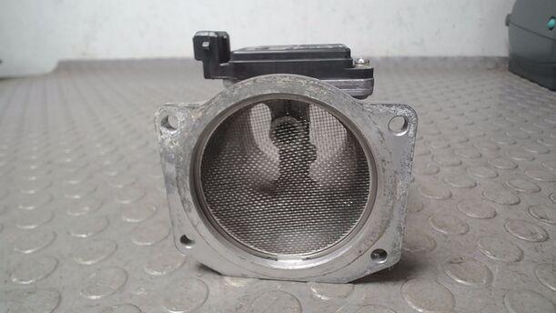 Foto: LUFTMASSENMESSER eines VW Passat Variant 1.6 CL