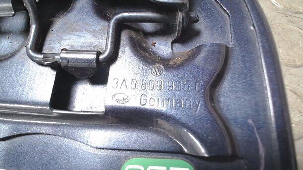 Foto: TANKKLAPPE/ TANKDECKEL ( MOD 94 ) eines VW Passat Variant 1.6 CL
