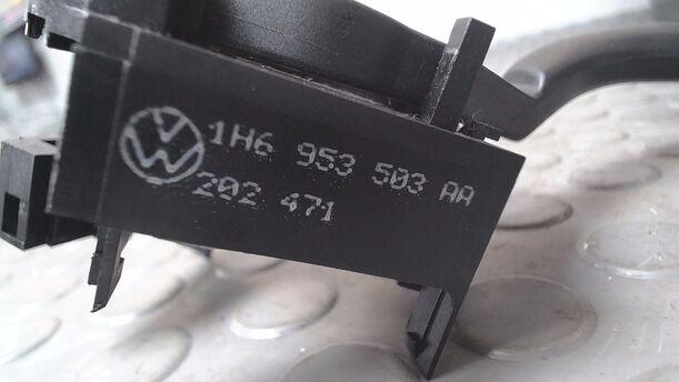 Foto: SCHEIBENWISCHERSCHALTER eines VW Passat Variant 1.6 CL