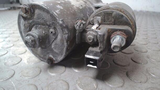 Foto: ANLASSER / STARTER BOSCH eines VW Passat Variant 1.6 CL