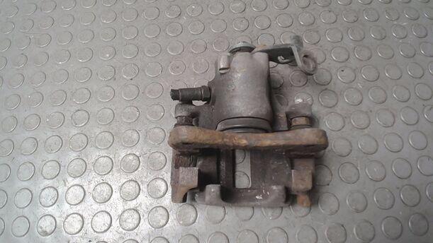 Foto: BREMSSATTEL HINTEN RECHTS eines VW Passat Variant 1.6 GLX