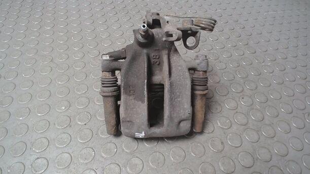 Foto: BREMSSATTEL HINTEN LINKS eines VW Passat Variant 1.6 GLX