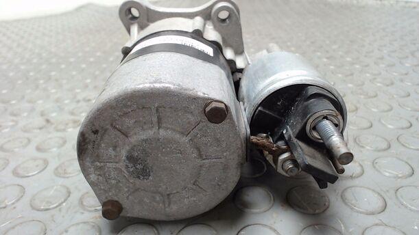 Foto: ANLASSER / STARTER VALEO eines Dacia Duster 1.6 16V 4x2 GLX