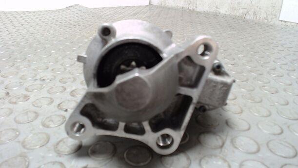 Foto: ANLASSER / STARTER VALEO eines Dacia Duster 1.6 16V 4x2 GLX