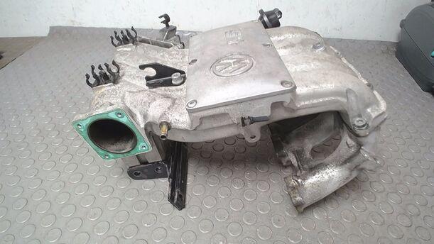 Foto: ANSAUGBRÜCKE AFT eines VW Passat Variant 1.6 GLX