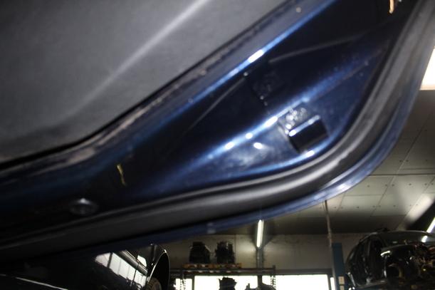 Foto: TÜR HINTEN RECHTS ( TOURING ) eines BMW 316i touring GLX