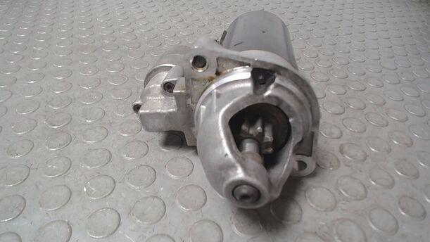 Foto: ANLASSER / STARTER BOSCH eines BMW 316i touring TS