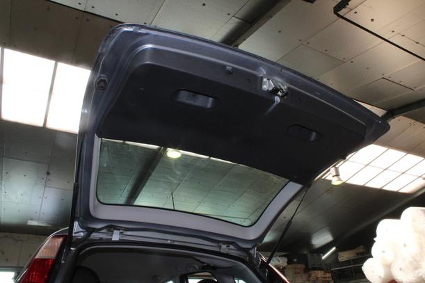Foto: HECKKLAPPE / HECKDECKEL eines Opel Meriva 1.4 TS