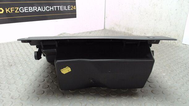 Foto: HANDSCHUHFACH eines Opel Meriva 1.4 Beauty