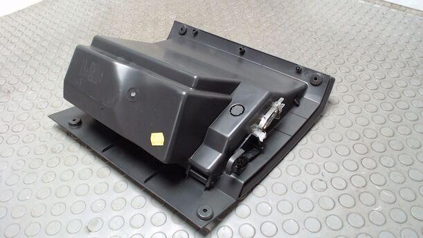 Foto: HANDSCHUHFACH eines Opel Meriva 1.4 Beauty