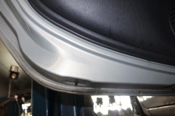 Foto: TÜR HINTEN LINKS eines Renault Clio 1.2 16V TS