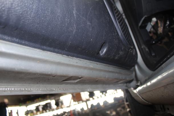 Foto: TÜR VORN LINKS ( 4/5 TÜRER ) eines Renault Clio 1.2 16V TS