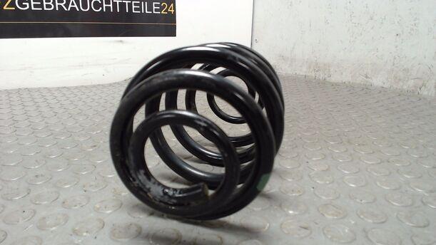 Foto: FEDER HINTEN / HINTERFEDER eines Renault Clio 1.2 16V TS