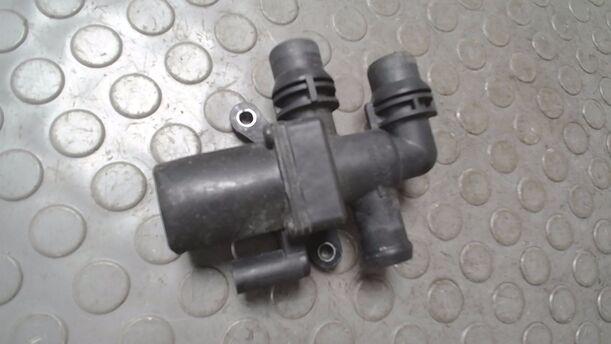 Foto: ELEKTRISCHE ZUSATZWASSERPUMPE eines VW Golf 1.6 FSI TS