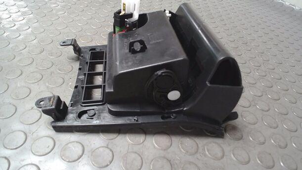Foto: ASCHENBECHER eines VW Golf 1.6 FSI TS