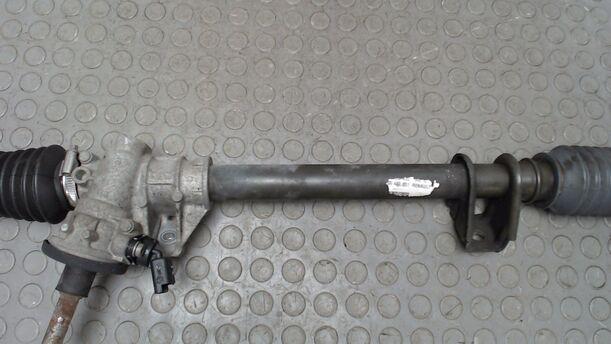 Foto: LENKUNG eines Renault Clio 1.2 16V SX