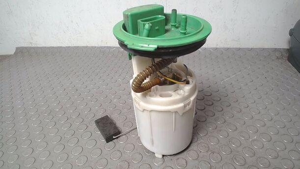 Foto: KRAFTSTOFFPUMPE eines VW Golf 1.6 FSI SX