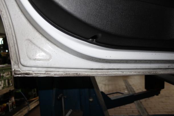 Foto: TÜR HINTEN LINKS eines Opel Astra 1.6 SX