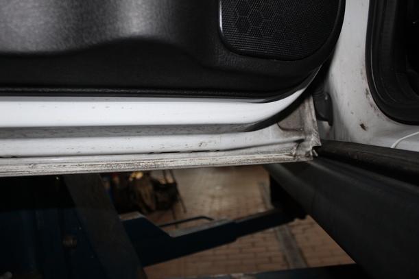 Foto: TÜR HINTEN LINKS eines Opel Astra 1.6 SX
