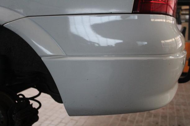 Foto: STOSSFÄNGER / STOßSTANGE HINTEN eines Opel Astra 1.6 SX