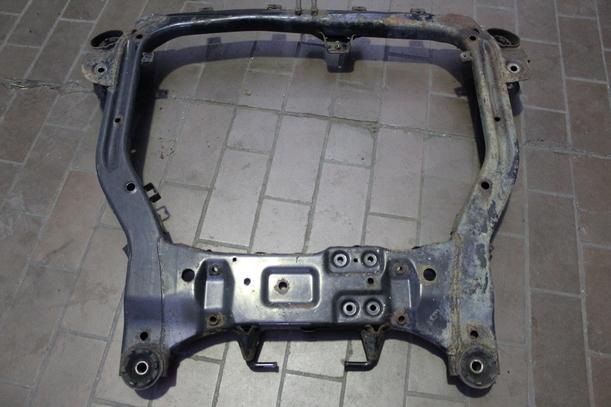 Foto: VORDERACHSE/ ACHSE VORN eines Kia Carens CRDi DPF