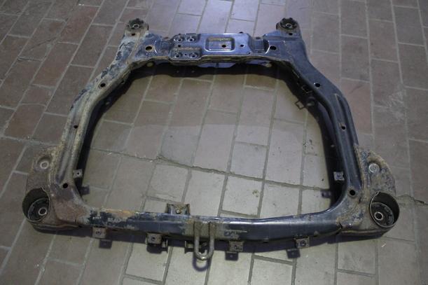 Foto: VORDERACHSE/ ACHSE VORN eines Kia Carens CRDi DPF