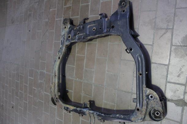 Foto: VORDERACHSE/ ACHSE VORN eines Kia Carens CRDi DPF
