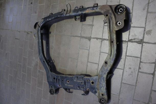Foto: VORDERACHSE/ ACHSE VORN eines Kia Carens CRDi DPF