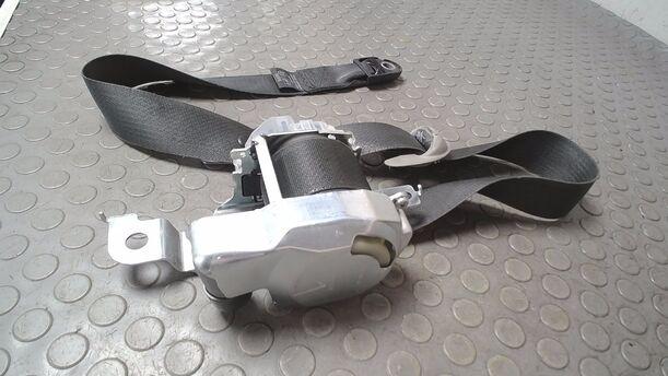 Foto: SICHERHEITSGURT VORN LINKS eines Kia Carens CRDi DPF