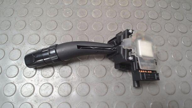Foto: SCHEIBENWISCHERSCHALTER eines Kia Carens CRDi DPF