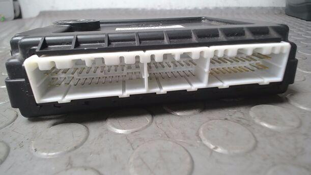 Foto: ELEKTRONIKMODUL BCM eines Kia Carens CRDi DPF