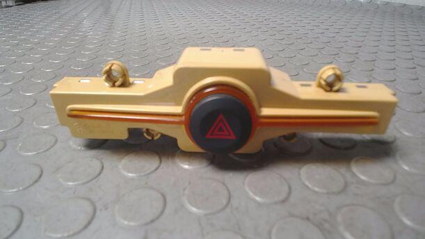 Foto: WARNBLINKSCHALTER eines Kia Carens CRDi DPF