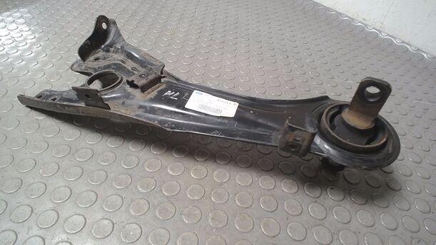 Foto: LÄNGSLENKER HINTEN LINKS eines Kia Carens CRDi DPF