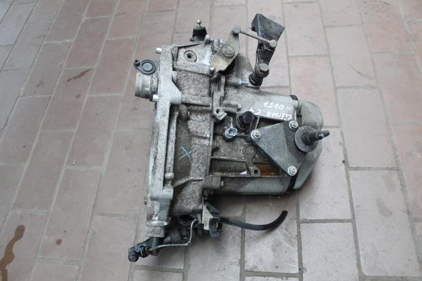 Foto: SCHALTGETRIEBE 5-GANG eines Citroen C4 1.4 16V