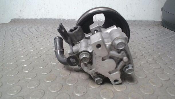 Foto: PUMPE SERVOLENKUNG/ SERVOPUMPE eines Kia Carens CRDi DPF