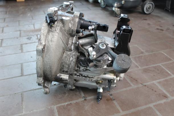 Foto: SCHALTGETRIEBE 5-GANG FNK eines Skoda Fabia 1.4 Combi