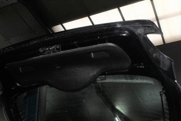 Foto: HECKKLAPPE/ HECKDECKEL eines Peugeot 206 110 Highline