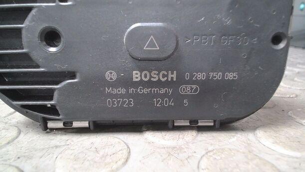 Foto: DROSSELKLAPPENSTUTZEN/ DROSSELKLAPPE BOSCH eines Peugeot 206 110 Highline