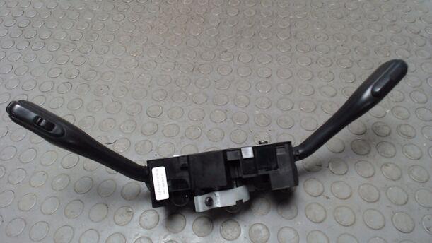 Foto: KOMBISCHALTER / LENKSTOCKSCHALTER eines Skoda Fabia 1.4 Combi Highline