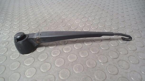 Foto: SCHEIBENWISCHERARM HINTEN eines Audi A3 1.6 TX
