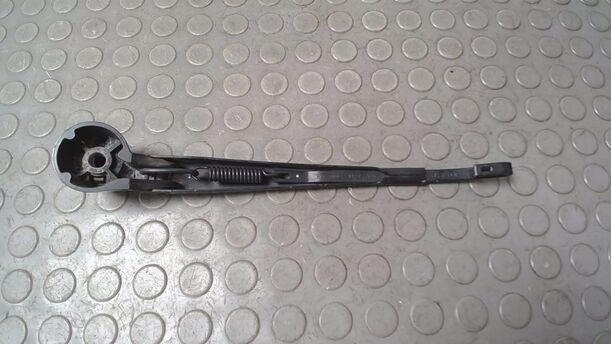 Foto: SCHEIBENWISCHERARM HINTEN eines Audi A3 1.6 TX