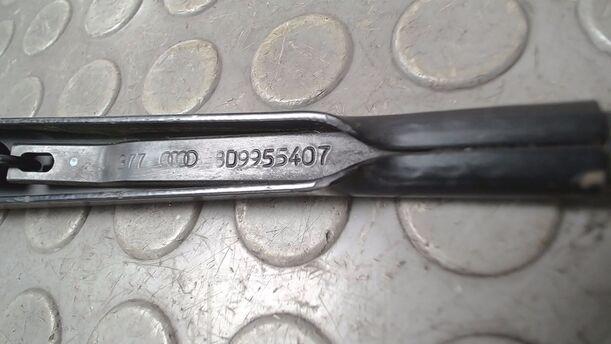 Foto: SCHEIBENWISCHERARM HINTEN eines Audi A3 1.6 TX