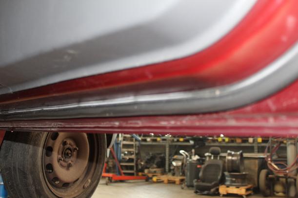 Foto: TÜR VORN RECHTS ( 2/3 TÜRER ) eines Ford Fiesta 1.3
