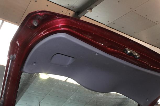 Foto: HECKKLAPPE / HECKDECKEL ( 2/3 TÜRER ) eines Ford Fiesta 1.3