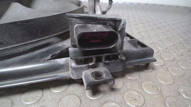 Foto: ELEKTROLÜFTER eines Audi A3 1.6