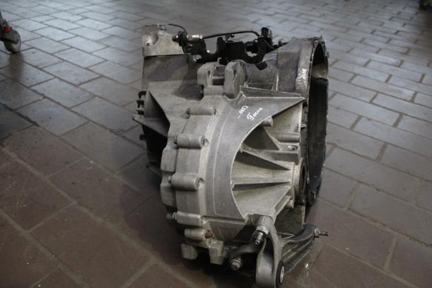 Foto: SCHALTGETRIEBE 4M5R7002CE eines Ford Focus 2.0 TDCi