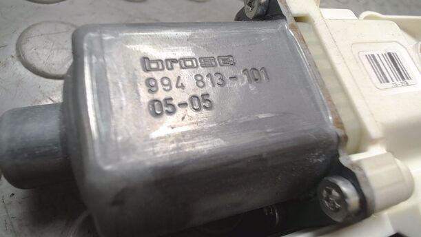 Foto: FENSTERHEBERMOTOR HINTEN LINKS eines Ford Focus 2.0 TDCi GL 1,8 E