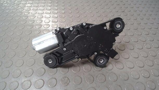 Foto: SCHEIBENWISCHERMOTOR HINTEN eines Ford Focus 2.0 TDCi GL 1,8 E