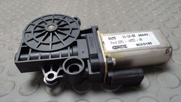 Foto: FENSTERHEBERMOTOR VORN RECHTS eines Ford Fiesta 1.3 GL 1,8 E